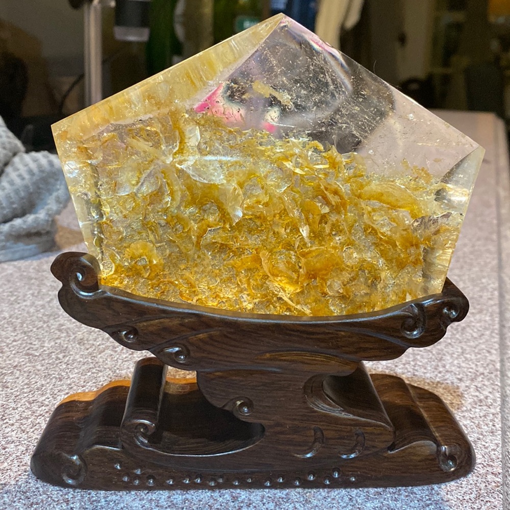 Beautiful Golden healer free form